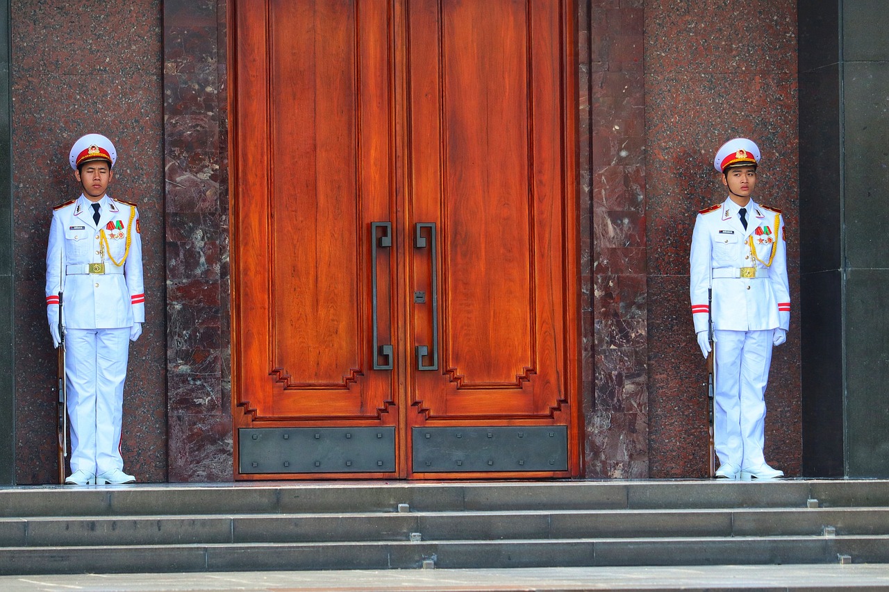 Le Mausolée de Ho-Chi-Minh Le Mausolée de Ho-Chi-Minh